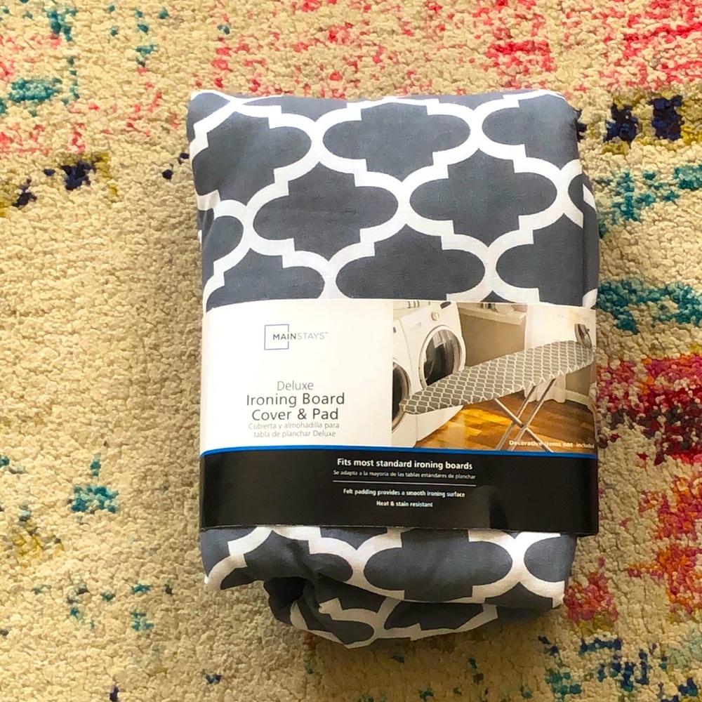 🧜🏼‍♀️3 for $15 item!🧜🏼‍♀️ deluxe ironing board cover and pad
